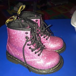 Toddler boots size 7